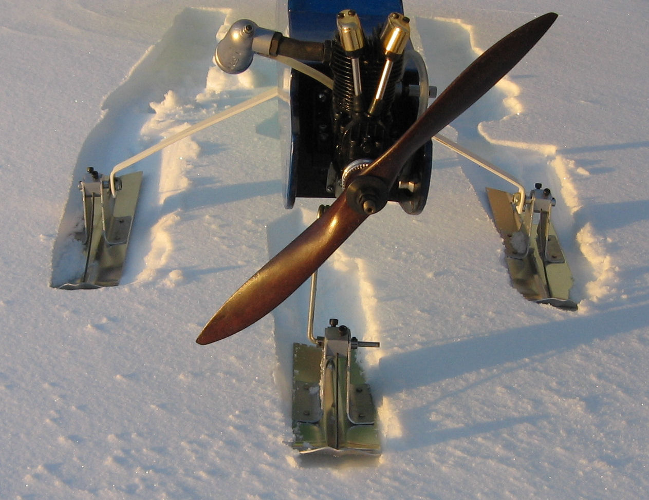 Standard Tricycle Snow Skis for R/C model airplanes